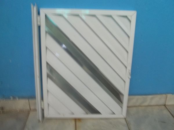 portinhola aluminio branco