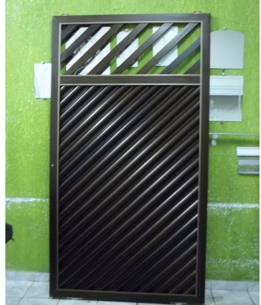 porta em aluminio bronze com grade